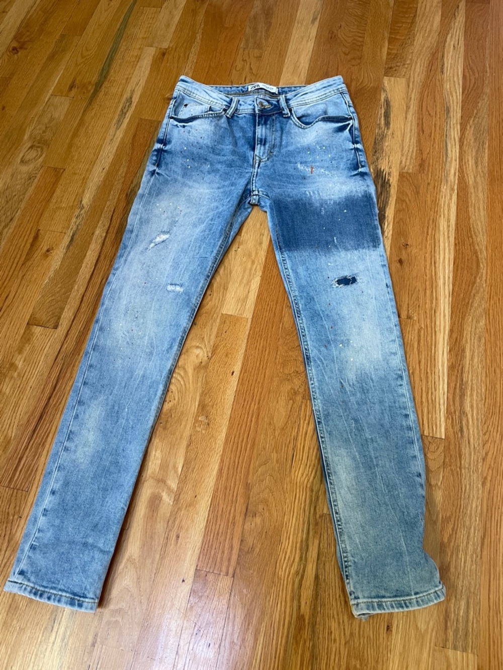 Zara Denim Wear jeans with splattered paint. See pictures Size 30